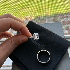 Men Women's 2 bags size 8 boy 7 girls